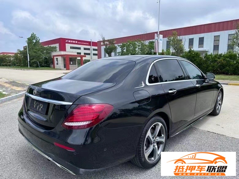  19年奔馳E轎車 