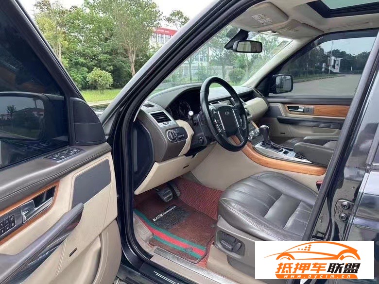  12年路虎攬勝運(yùn)動(dòng)版轎車 