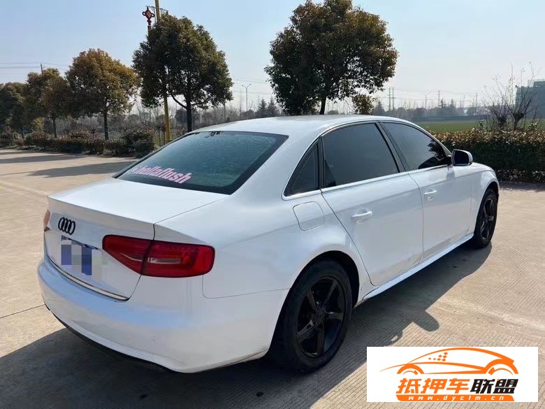  14年奧迪A4L轎車 