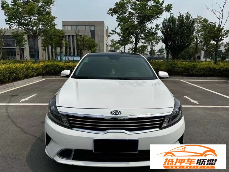  19年起亞福瑞迪轎車 