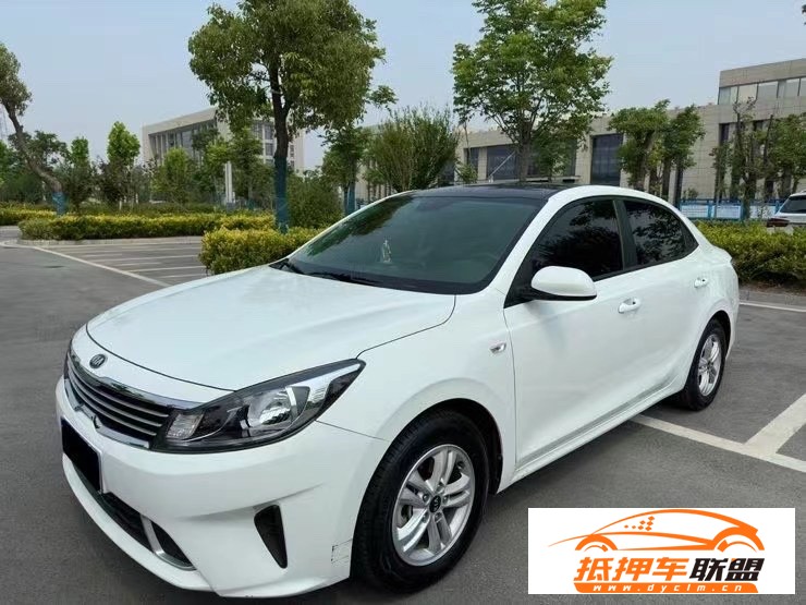  19年起亞福瑞迪轎車 