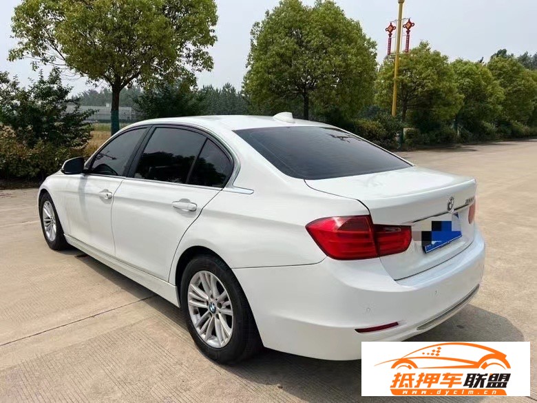 14年寶馬3系轎車 
