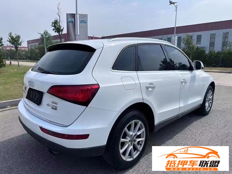  16年奧迪Q5轎車 