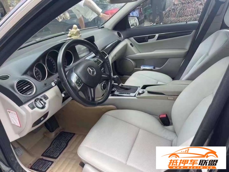  13年奔馳C轎車 