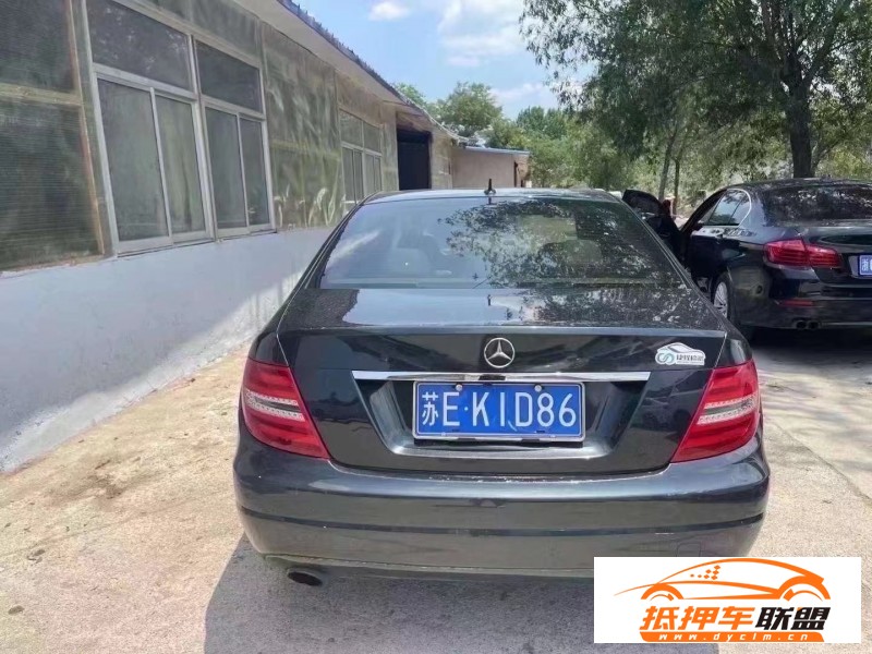  13年奔馳C轎車 