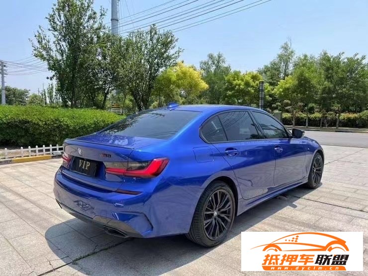  22年寶馬3系轎車 