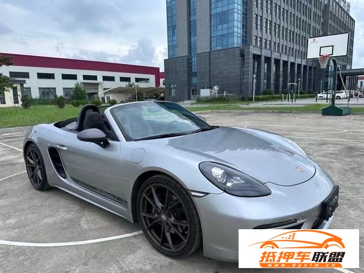  20年保時(shí)捷718轎車 