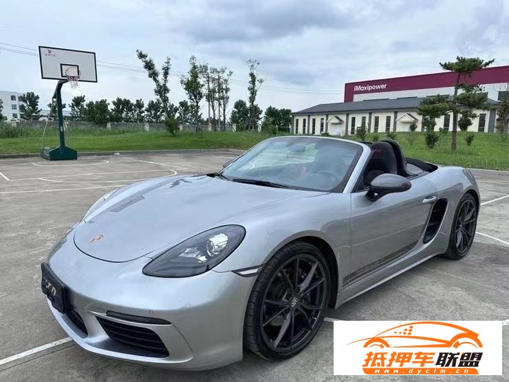  20年保時(shí)捷718轎車 