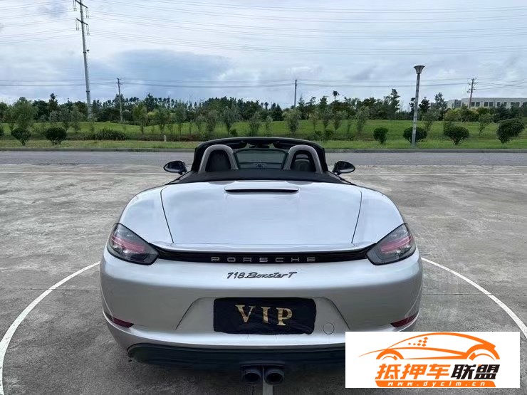  20年保時(shí)捷718轎車 