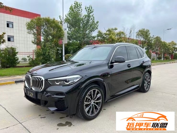  22年寶馬X5轎車 