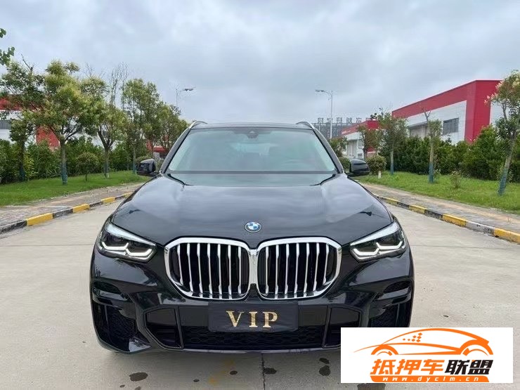  22年寶馬X5轎車 