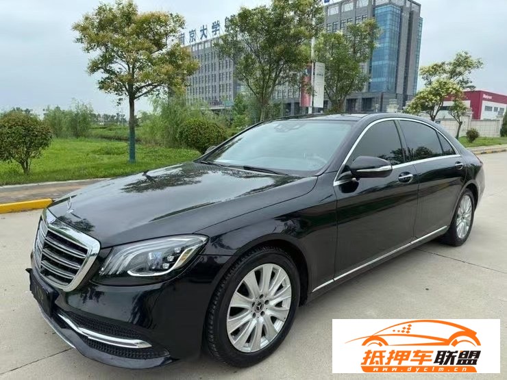  19年奔馳S轎車 