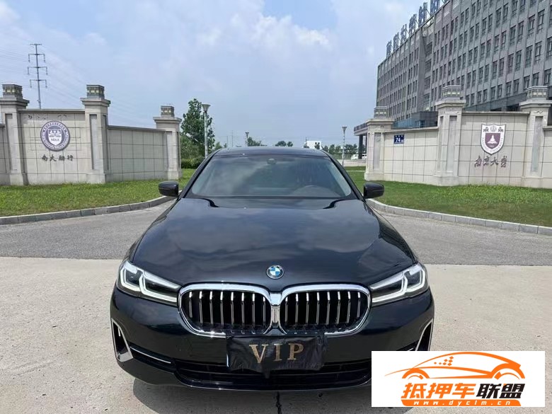  22年寶馬5系轎車 