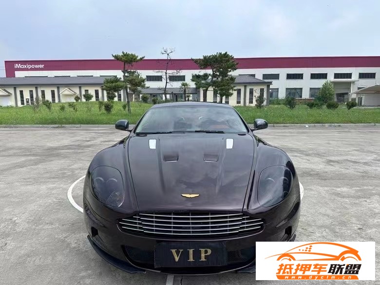  14年阿斯頓·馬丁DBS轎車 