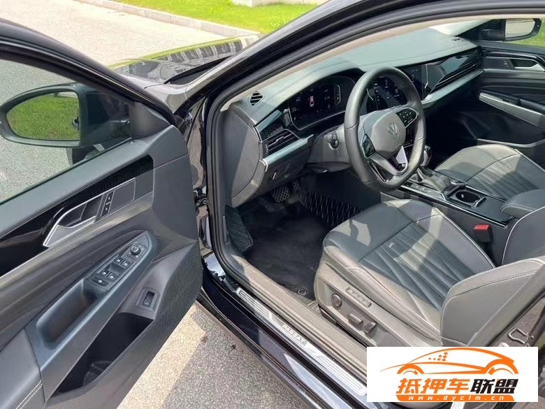  22年大眾帕薩特轎車 