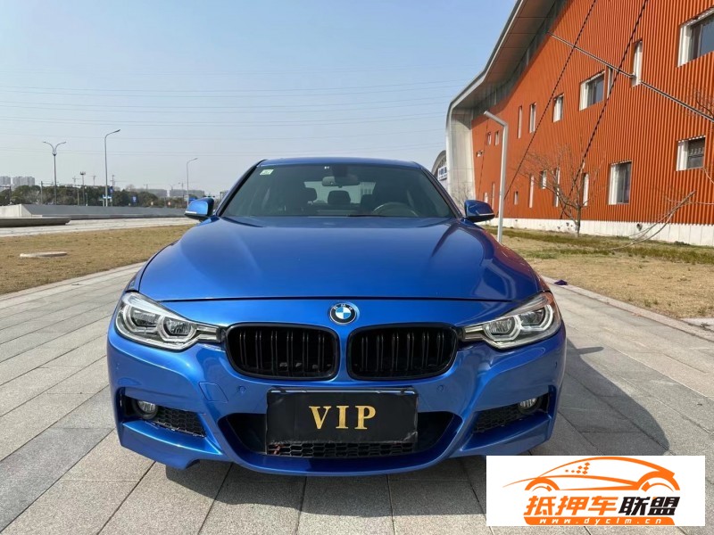  17年寶馬3系轎車 