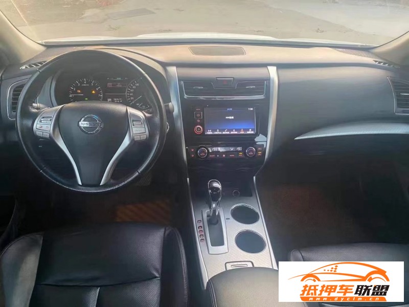  18年日產(chǎn)天籟轎車(chē) 