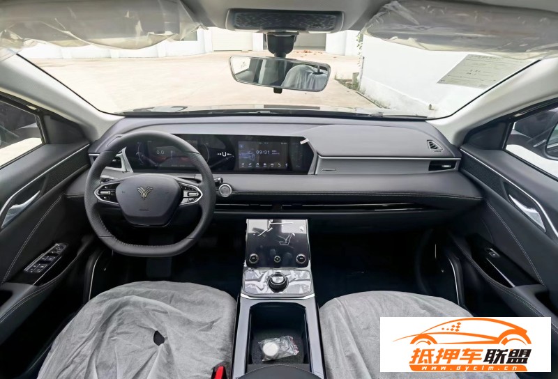  23年哪吒u-ll400SUV 