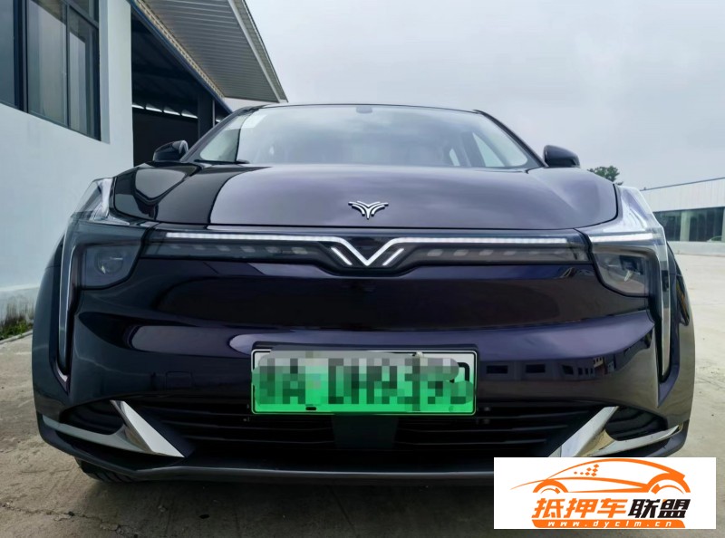  23年哪吒u-ll400SUV 