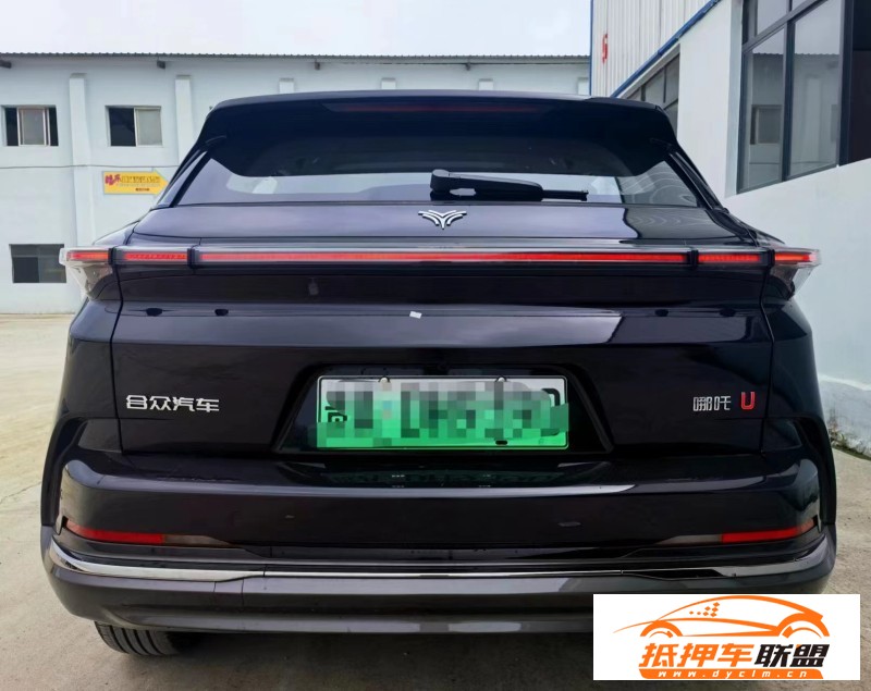  23年哪吒u-ll400SUV 