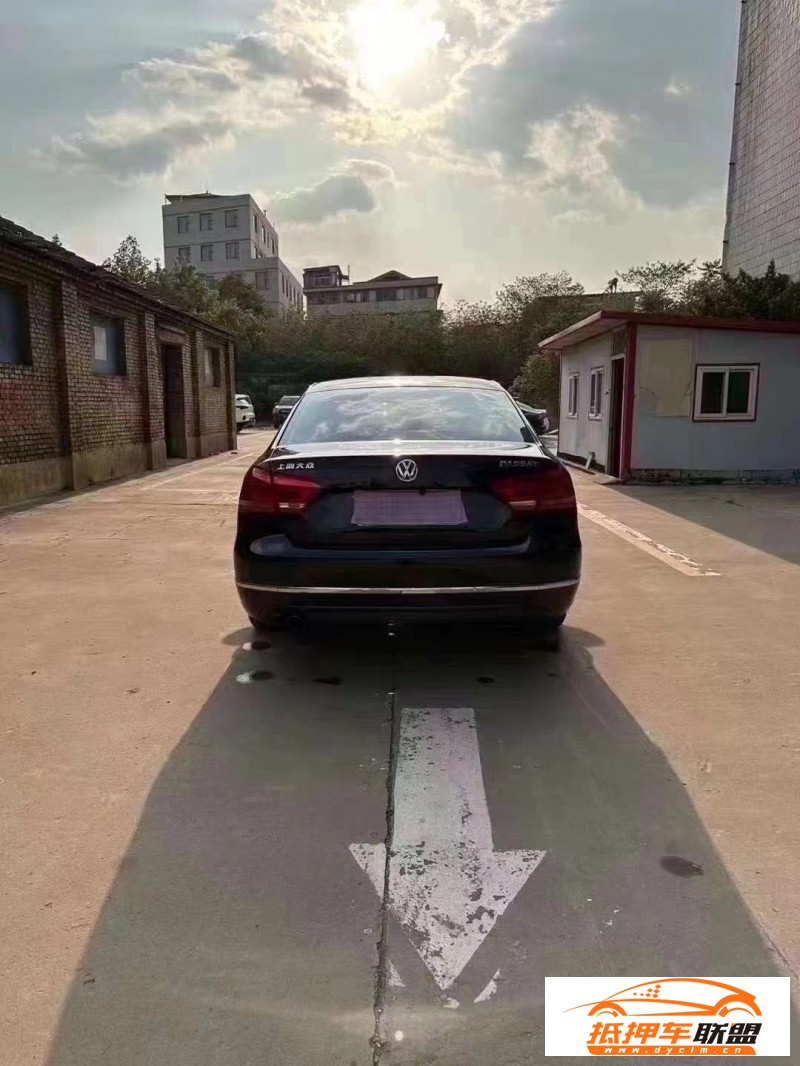  12年大眾帕薩特轎車 