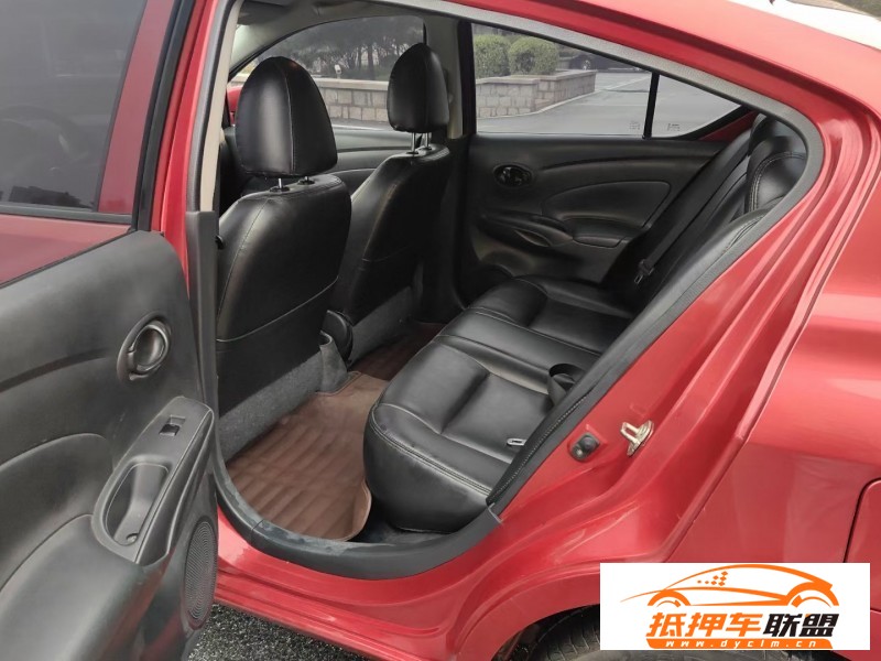 13年日產(chǎn)陽光轎車 