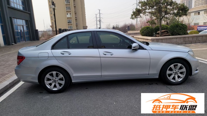  13年奔馳C轎車 