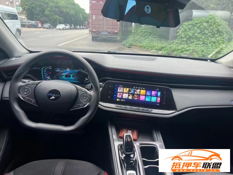  22年?yáng)|風(fēng)風(fēng)神奕炫轎車 