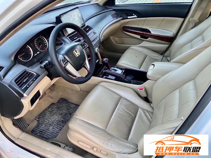  11年本田雅閣轎車 