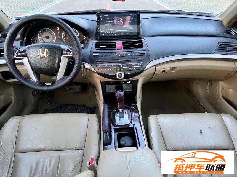  11年本田雅閣轎車 