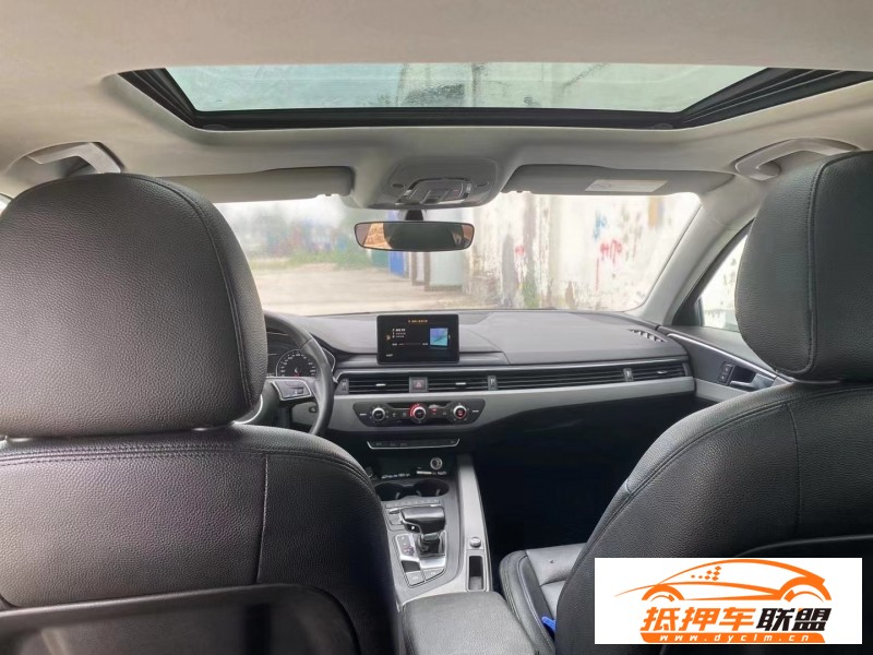  17年奧迪A4L轎車 