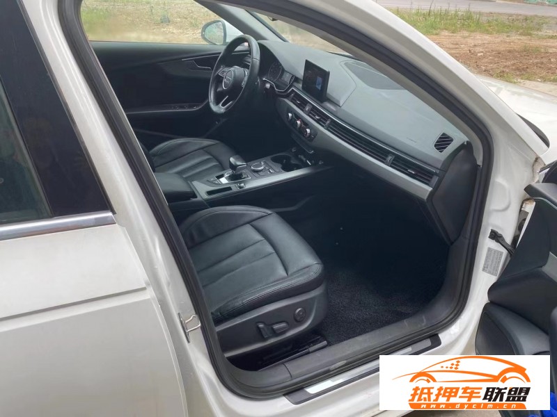  17年奧迪A4L轎車 
