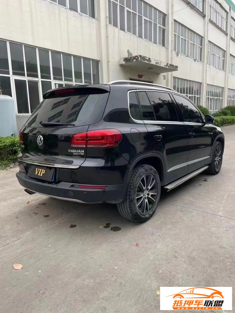 16年大眾途觀轎車 