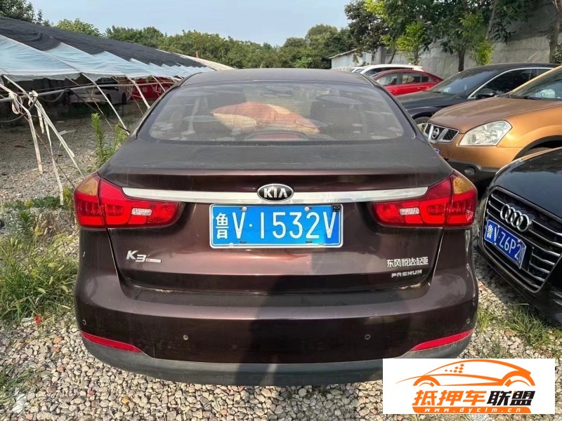  12年起亞K3轎車 