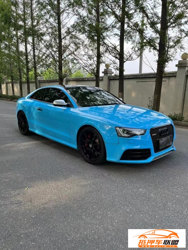  15年奧迪RS5轎車 