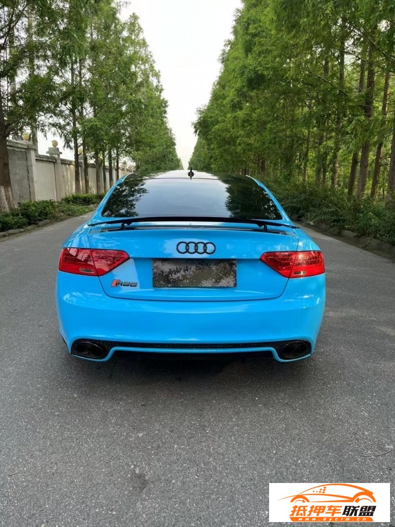  15年奧迪RS5轎車 