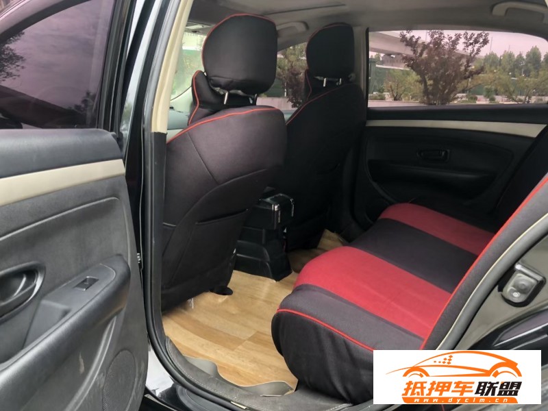  18年日產(chǎn)軒逸轎車 