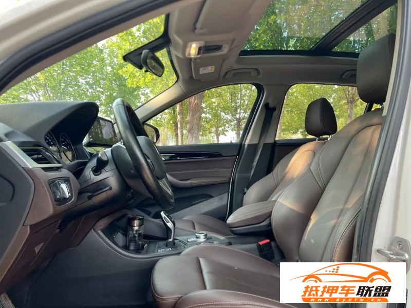  21年寶馬X1轎車 