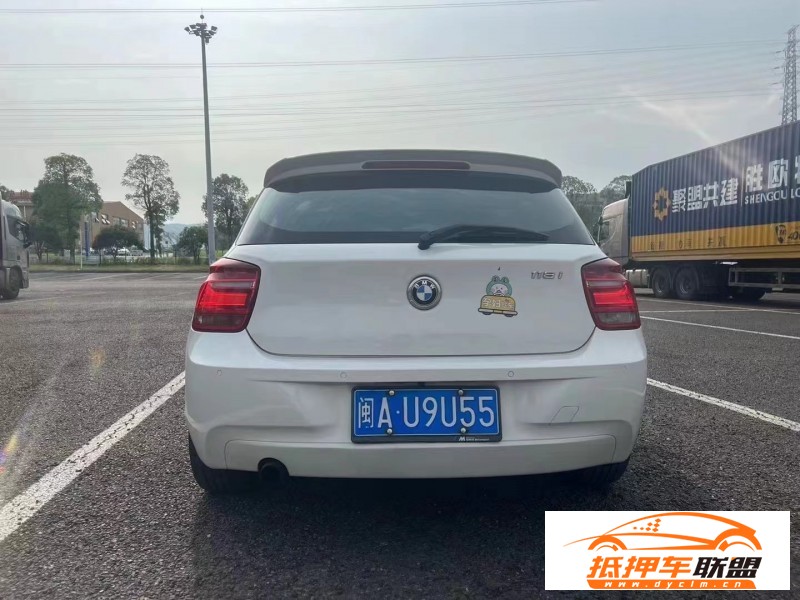  13年寶馬1系轎車(chē) 