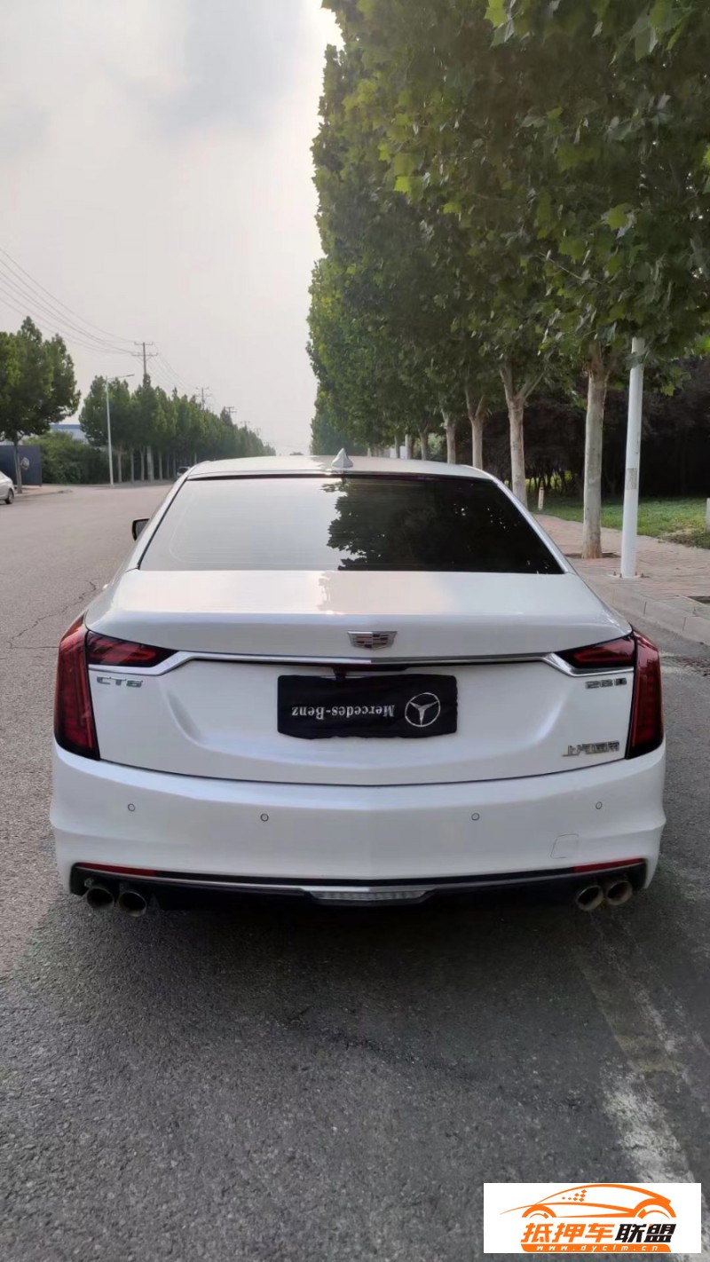  19年凱迪拉克CT6轎車 
