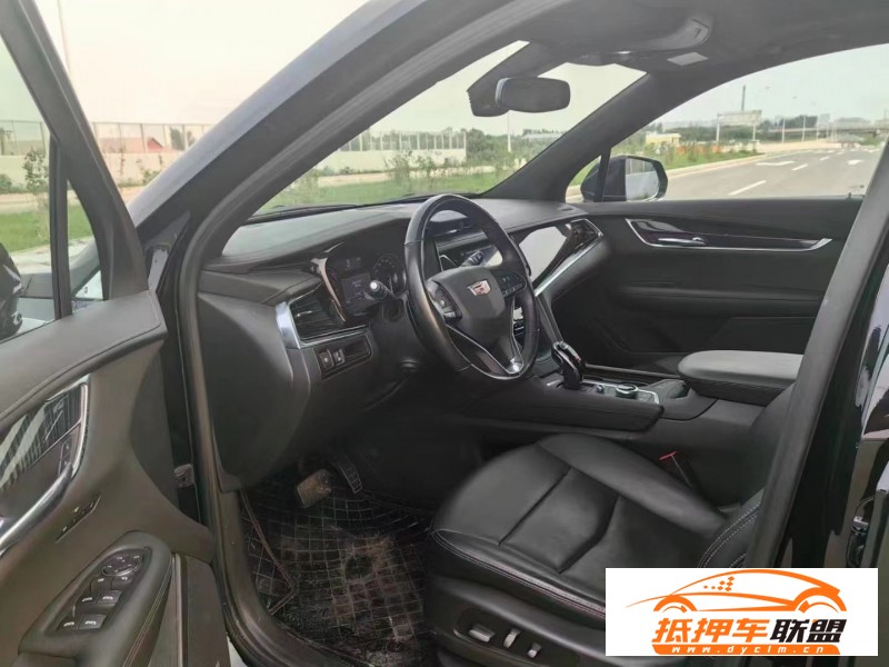  20年凱迪拉克xt6轎車 
