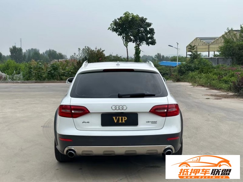  13年奧迪A4L轎車 