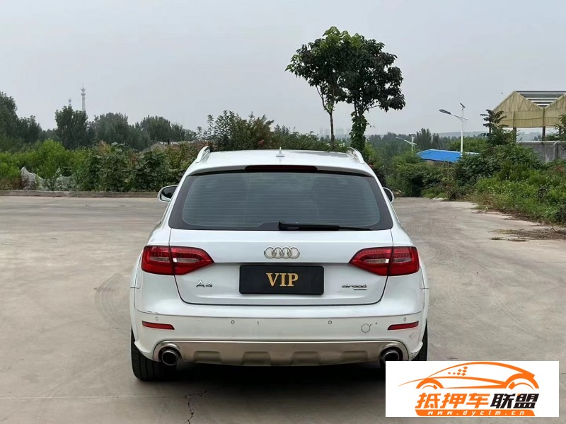  12年奧迪A4L轎車 