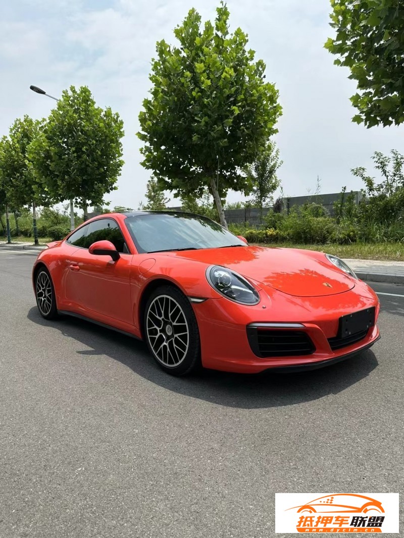  18年保時(shí)捷911跑車 