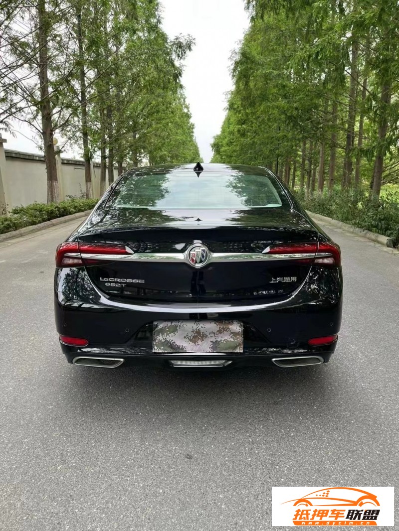  20年別克君越轎車 