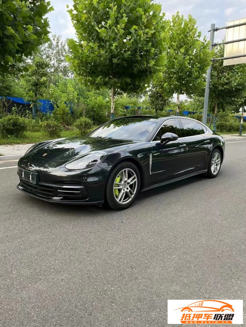  19年保時(shí)捷帕納梅拉轎車 