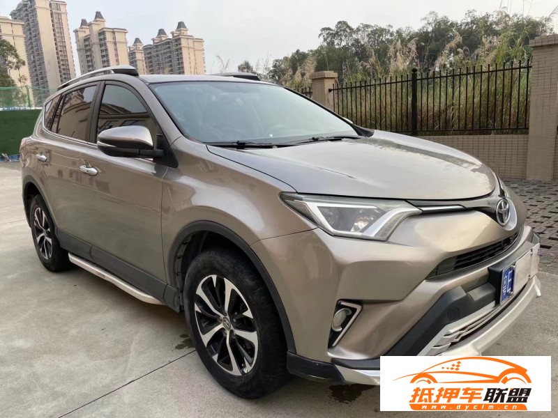  17年豐田RAV4SUV 