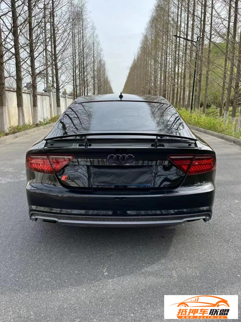  18年奧迪A7轎車 