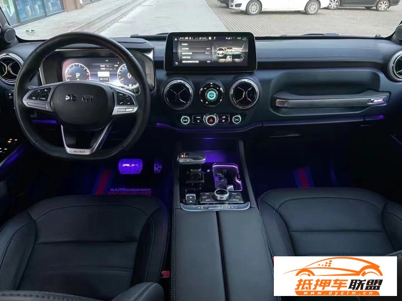  21年北京BJ40轎車 