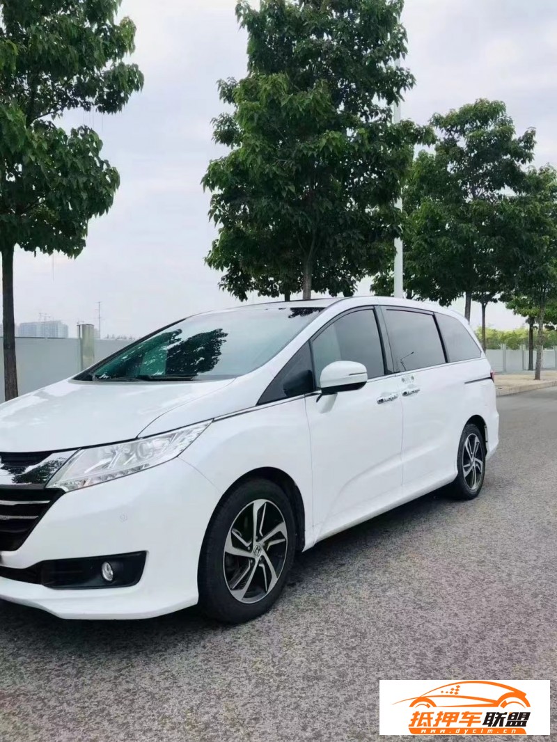  17年本田奧德賽轎車 